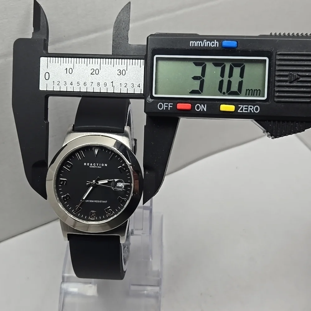 Vintage Mens Kenneth Reaction Silver Tone Quartz Date Watch New Battery RK1001